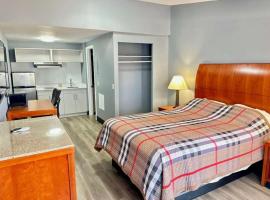 Sunwestern Suites，位于道格拉斯维尔的酒店
