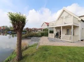 Bungalow in Zuytland with Private Fishing Jetty