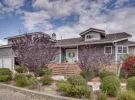 Pets Welcome! Simi Valley Home w/ Mtn & City View