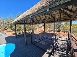 Milkwood Safari Lodge，位于沃姆巴斯的酒店