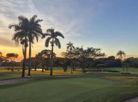 AVillaT15SelborneGolfEstatePennington，位于彭宁顿的酒店