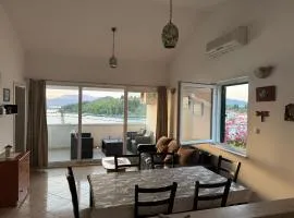 Beachside 2-Bed Bliss!