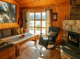 Mountain Cabin With Private Dock By Søvatnet