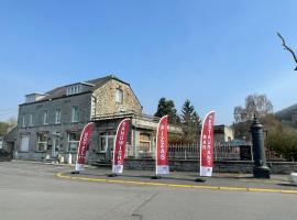 HOTEL L'AMERIVIERE***，位于Aubrives的酒店