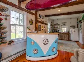Ping-Pong & Fire Pit! Renovated Marshfield Cottage