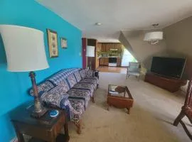 The Weis Mansion Bed and Breakfast