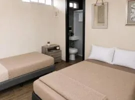 Dalia Room, Paseo Durango