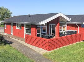 6 person holiday home in Tranekær，位于Fæbæk的酒店