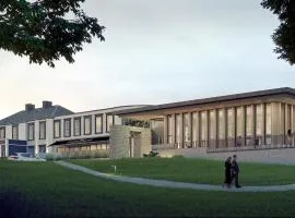 Bunratty Castle Hotel & Leisure Club, BW Premier Collection