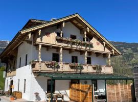 Der Waidachhof Zillertal，位于海因岑贝格的酒店
