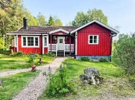 Holiday Home Idyllisch gelegenes- ebenerdiges Haus mit Terrasse by Interhome