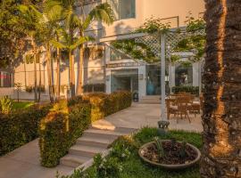Relais Valle Dell'Idro - Rooftop & Sea View, Otranto，位于奥特朗托的酒店