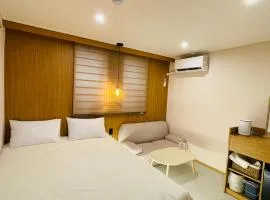 이상한스테이 청라점 컴팩트룸 303