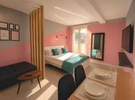 Social Lodge Happiness Studios