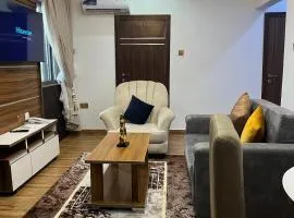 Metro Tulip Apartment