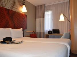 默伦宜必思酒店，位于默伦的酒店