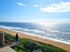 Apartment on doonside Beach