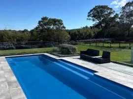 Kalamunda Estate with Pool, Fire Pit & BBQ Deck