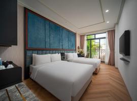 Calile Hotel - Hanoi Train Street，位于河内的酒店
