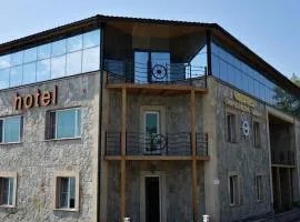 Kambuz Hotel Sevan