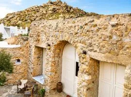 Artemis Cottage Authentic Mykonian Stone House near Super Paradise
