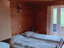 Pension Waldegg Zermeiggern，位于萨斯阿尔马格尔的酒店