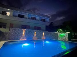 Ecohotel La Primavera，位于Confines的酒店