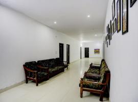 OYO Flagship Kusum Palace Banquet Hall，位于Harduāganj的酒店