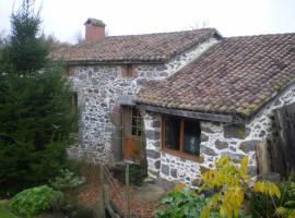 Peach Cottage，位于La Forêt-sur-Sèvre的酒店