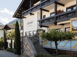 JOHAN - Rooms & Breakfast Merano，位于马伦格的酒店