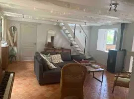 Maison au cœur des bois