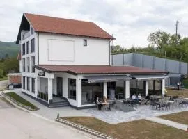 Perla jezera B&B