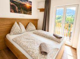 Hotel Lercher，位于蓬高地区圣法伊特的酒店