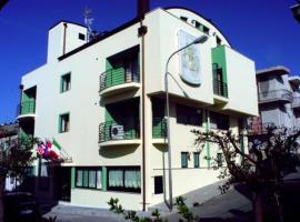 Hotel San Giorgio，位于San Giorgio Lucano的酒店