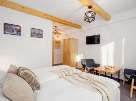 Golden Apartments - Villa Taternik - Studio with balcony