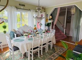 Slätterne Gård B&B，位于桑德维肯的酒店