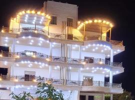 Rabab3a Hotel，位于阿杰隆的酒店
