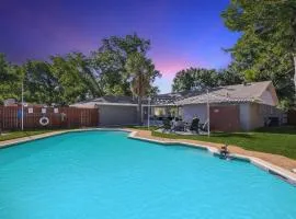 Best of Desoto, 5BR, 2BA with Pool, Hot Tub, Patio