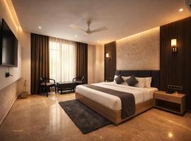 Hotel Sunshine，位于Surajpur Jikkla的酒店