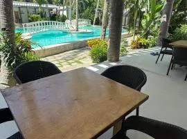 Pili Beach Resort Agmanic