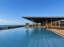 Wood Hôtel & Spa，位于圣吉尔莱班的酒店