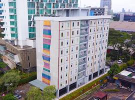 TreePark Hotel BSD City，位于塞尔蓬的酒店