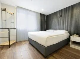 LEGEND TULIP HOTEL