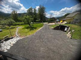 Casa Adela LaculRosu Bicaz，位于Neagra的酒店