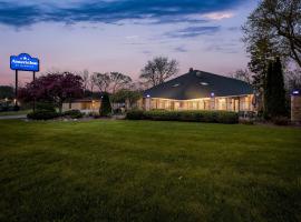 AmericInn by Wyndham Delafield-Milwaukee，位于Delafield的酒店