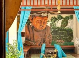 LaZerena Lodge