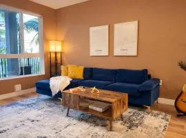 Relaxing Pacific Escape Near Disneyland, Pool & GYM