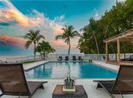 Seascape Resort & Marina