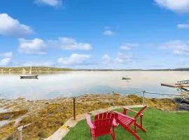 2 Waterfront Cottages in Ocean Point with Dock & Large Yard, Dog friendly