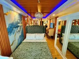 J&J Havenstay Ananda Square